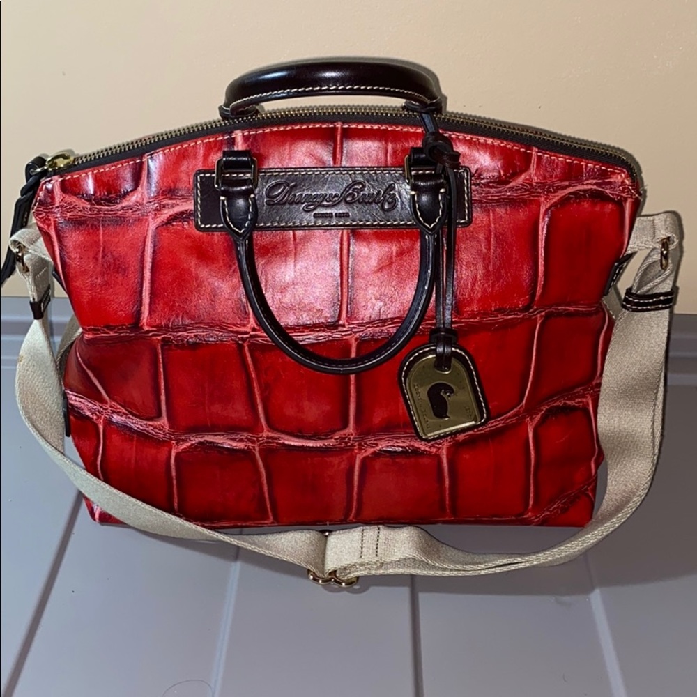 Shoulder bag